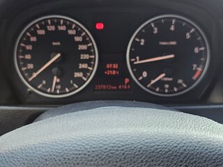 2011 BMW X1 28i I (E84), красный, 1350000 рублей, вид 4