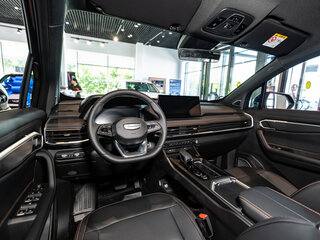 2026 Geely Okavango I Рестайлинг, синий, 3993990 рублей, вид 4