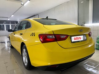 2022 Chevrolet Malibu IX Рестайлинг, жёлтый, 2100000 рублей, вид 5