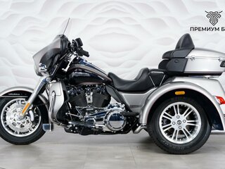 2016 Harley-Davidson Tri Glide, серебристый, 3499000 рублей, вид 2