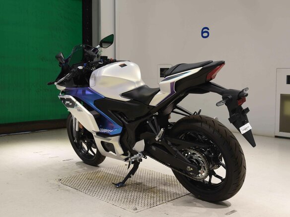 2025 Yamaha YZF-R3, белый, 650000 рублей - вид 16
