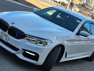 2017 BMW 5 серии 530i VII (G30/G31/G38), белый, 3029000 рублей, вид 1