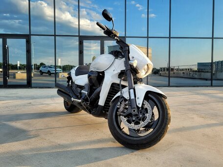 2019 Suzuki Boulevard M109R, белый, 1366677 рублей, вид 4
