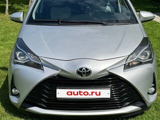 2018 Toyota Yaris III Рестайлинг 2, серебристый, 1150000 рублей, вид 1