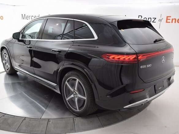 2023 Mercedes-Benz EQS SUV 580, чёрный, 11000000 рублей - вид 1