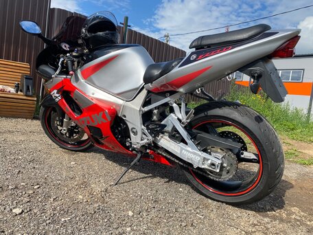 2001 Suzuki GSR 750, красный, 450000 рублей, вид 4