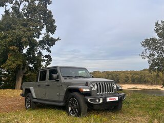 2020 Jeep Gladiator II (JT), серебристый, 3950000 рублей, вид 3