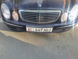 2004 Mercedes-Benz E-Класс 320 III (W211, S211), синий, 650000 рублей, вид 3