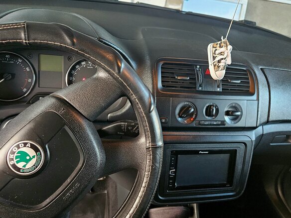 2010 Skoda Fabia II Рестайлинг, серый, 650000 рублей - вид 11