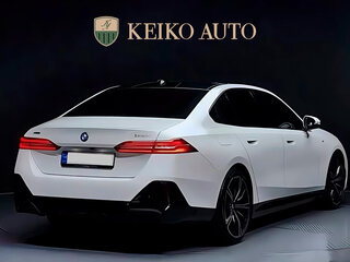 2023 BMW 5 серии 530i xDrive VIII (G60/G61/G68), белый, 6650000 рублей, вид 4