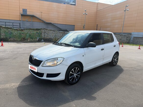 2013 Skoda Fabia II Рестайлинг, белый