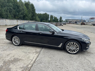2018 BMW 7 серии Long 730Ld xDrive VI (G11/G12), чёрный, 4900000 рублей, вид 3