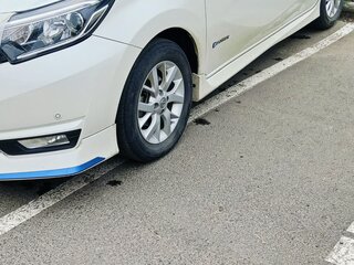 2018 Nissan Note e-Power II Рестайлинг, белый, 1375000 рублей, вид 1