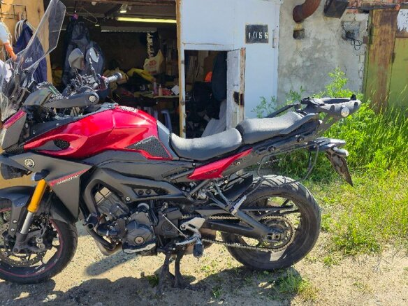 2015 Yamaha MT-09 Tracer (FJ-09), красный, 600000 рублей - вид 15