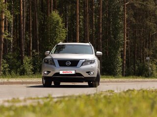 2014 Nissan Pathfinder IV, серый, 1780000 рублей, вид 3