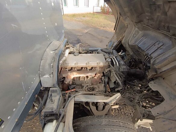 2000 Toyota Dyna, синий, 2150000 рублей - вид 10