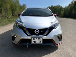 2017 Nissan Note Nismo e-Power II Рестайлинг, серый, 1200000 рублей, вид 2