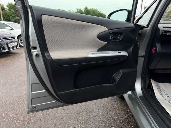 2009 Toyota Wish II, серый - вид 18