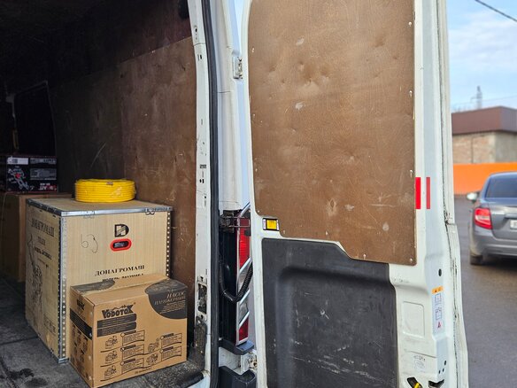 2017 Ford Transit, белый, 3200000 рублей - вид 3