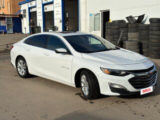 2018 Chevrolet Malibu IX Рестайлинг, белый, 1180000 рублей, вид 2