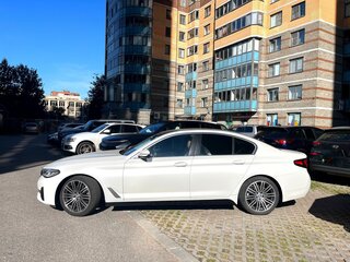 2020 BMW 5 серии 520d VII (G30/G31/G38) Рестайлинг, белый, 3690000 рублей, вид 5