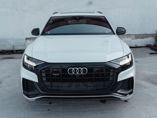 2020 Audi Q8 55 TFSI I (4M), белый, 8500000 рублей, вид 1