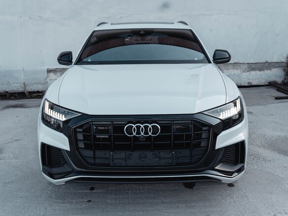 2020 Audi Q8 55 TFSI I (4M), белый