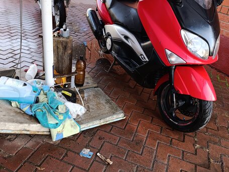2002 Yamaha TMAX, красный, 250000 рублей, вид 1