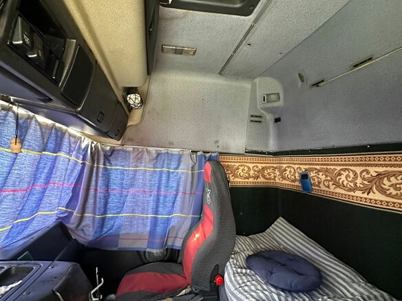 1999 Volvo FH, красный, 1100000 рублей - вид 6