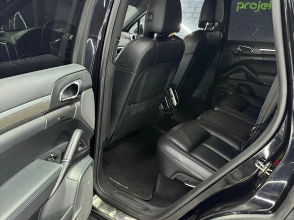 2014 Porsche Cayenne Diesel II Рестайлинг (958), чёрный - вид 29