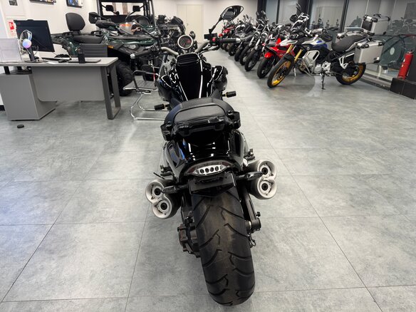 2011 Yamaha VMAX 1700, чёрный, 1450000 рублей - вид 6