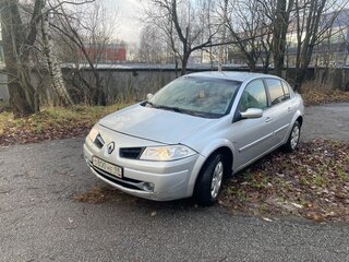 2007 Renault Megane II Рестайлинг, серебристый, 285000 рублей, вид 2