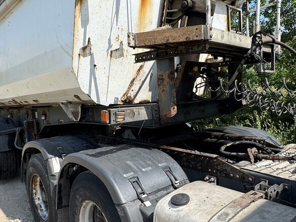 2005 Volvo FH, серебристый, 3100000 рублей - вид 9