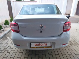 2017 Renault Logan II, белый, 970000 рублей, вид 3