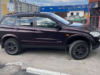 2008 SsangYong Kyron 5-speed I Рестайлинг, красный, 600000 рублей, вид 2