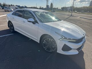 2020 Kia K5 III, белый, 2450000 рублей, вид 2