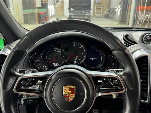 2014 Porsche Cayenne Diesel II Рестайлинг (958), чёрный - вид 32