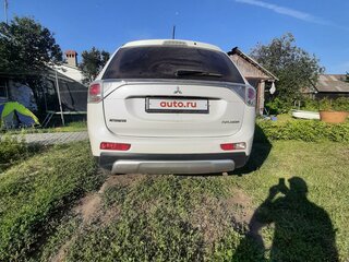 2013 Mitsubishi Outlander III, белый, 1100000 рублей, вид 4