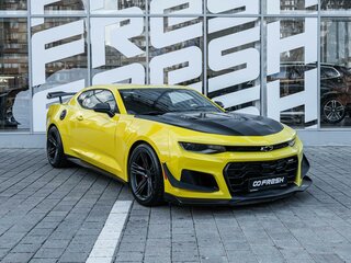 2018 Chevrolet Camaro ZL1 VI Рестайлинг, жёлтый, 7230000 рублей, вид 1