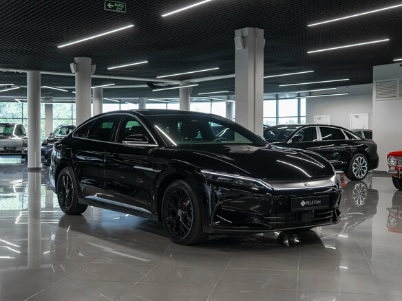 2024 BYD Han DM-i I Рестайлинг 2, чёрный - вид 1