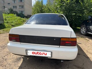 1991 Toyota Corolla VII (E100), белый, 200000 рублей, вид 3