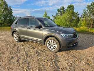 2021 Volkswagen Tiguan II Рестайлинг, серый, 2800000 рублей, вид 2