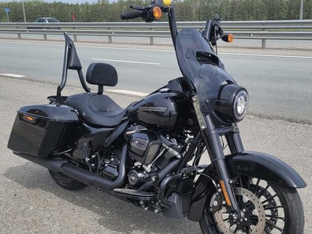 2019 Harley-Davidson Road King, чёрный, 1900000 рублей, вид 2