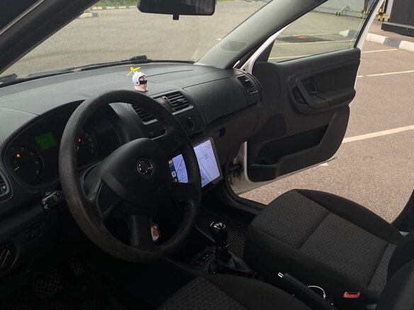 2013 Skoda Fabia II Рестайлинг, белый, 850000 рублей - вид 7