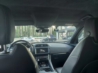 2019 Jaguar F-Pace I, чёрный, 2450000 рублей, вид 4