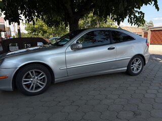 2002 Mercedes-Benz C-Класс 230 II (W203), серебристый, 550000 рублей, вид 2