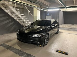 2009 BMW 7 серии 730d V (F01/F02/F04), чёрный, 1770000 рублей, вид 3