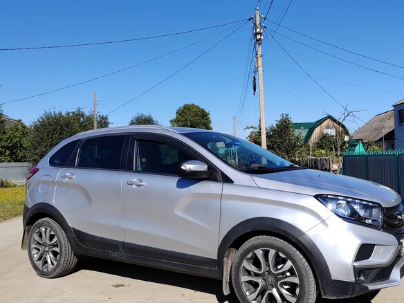 2019 Lada (ВАЗ) XRAY Cross I, серебристый, 1200000 рублей - вид 1