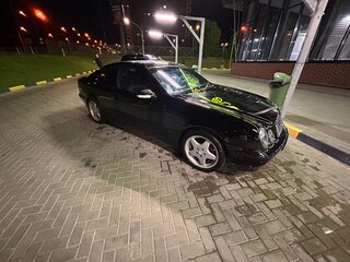 1999 Mercedes-Benz CLK-Класс 200 I (W208), чёрный, 800000 рублей, вид 2