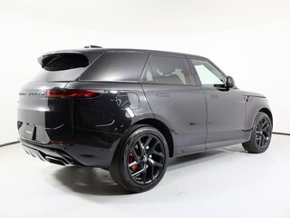 2026 Land Rover Range Rover Sport P400 MHEV III, чёрный, 14203855 рублей, вид 4